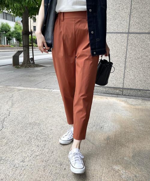 StyleSea(スタイルシー)の「【接触冷感・美脚・美シルエット】テーパードパンツ(その他パンツ・レディース・ベージュ/ブラック/モカ/テラコッタ・FREE)」の1枚目の写真