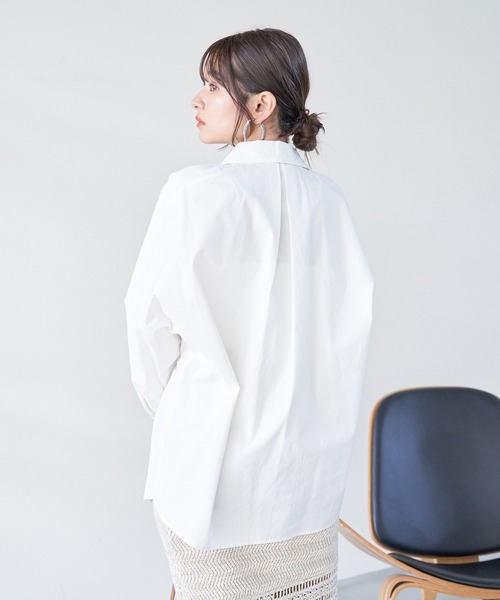 VIS（ビス）の「【洗える】モモンガビックシルエットシャツ（シャツ/ブラウス・レディース・クリーム/サックスブルー/ホワイト系その他・FREE）」の13枚目の写真