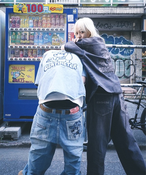 centimeter(センチメーター)の「CMT ruler washed denim shirt(シャツ/ブラウス・メンズ・ライトブルー/ブラウン/ブラック・LARGE/X-LARGE/MEDIUM)」の8枚目の写真