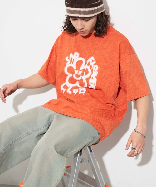 WEGO（ウィゴー）の「WEGO/スノーダイグラフィックT（Tシャツ/カットソー・メンズ・オレンジ/ブラック/ベージュ/ブラック系その他/ダークグレー・MEDIUM/LARGE）」の5枚目の写真