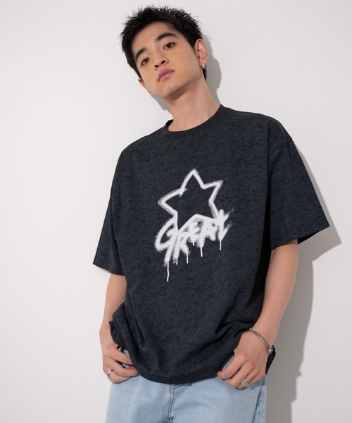 WEGO（ウィゴー）の「WEGO/スノーダイグラフィックT（Tシャツ/カットソー・メンズ・オレンジ/ブラック/ベージュ/ブラック系その他/ダークグレー・MEDIUM/LARGE）」の9枚目の写真