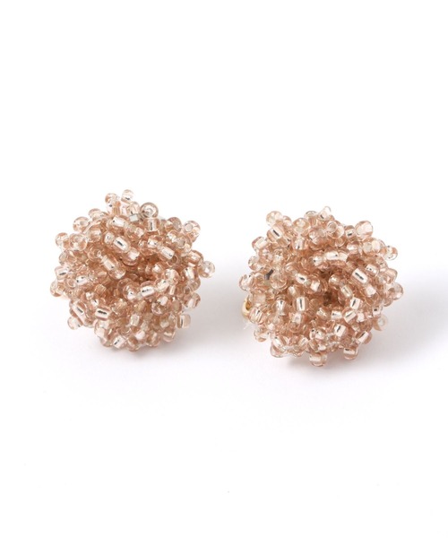studio CLIP(スタディオクリップ)の「ビーズラウンドイヤリング(イヤリング・レディース・ホワイト/その他1・FREE)」の2枚目の写真