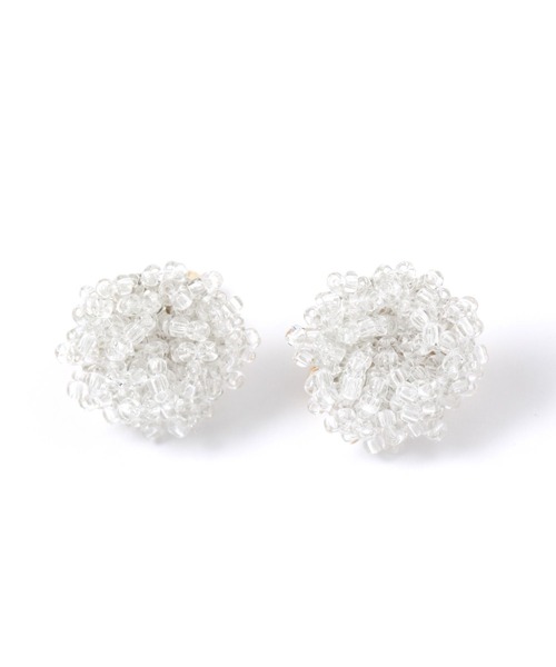 studio CLIP(スタディオクリップ)の「ビーズラウンドイヤリング(イヤリング・レディース・ホワイト/その他1・FREE)」の1枚目の写真