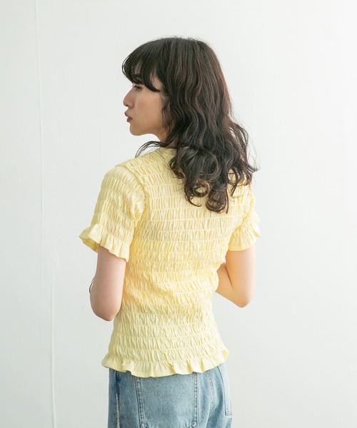 KBF（ケイビーエフ）の「シャーリングプチフリルTEE（Tシャツ/カットソー・レディース・ブルー/ピンク/イエロー・ONE）」の16枚目の写真