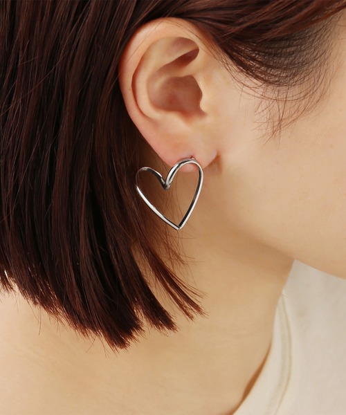 moichou（モイシュ）の「[moichou]フープオープンハートピアス（ピアス（両耳用）・レディース・ゴールド/シルバー・ONE SIZE）」の5枚目の写真