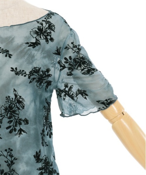 axes femme(アクシーズファム)の「袖ギャザーシアーインナー(Tシャツ/カットソー・レディース・チャコール/ブルーグリーン/キナリ/ブラック・FREE)」の5枚目の写真