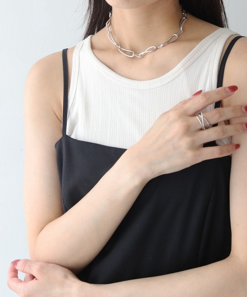 cheriella（シェリエラ）の「【cheriella】チェーンデザインネックレス（ネックレス・レディース・シルバー・FREE）」の4枚目の写真