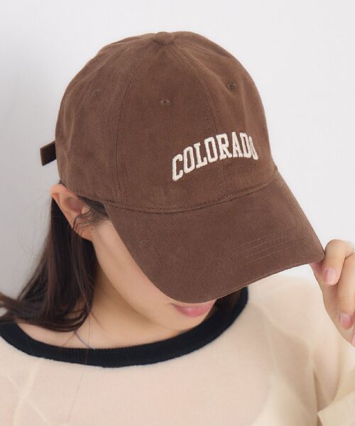 casita(RETRO GIRL)（カシータ）の「刺繍キャップ（キャップ・レディース・オフホワイト/ブラック/レッド/ブラウン/チャコールグレー・ONE SIZE）」の4枚目の写真