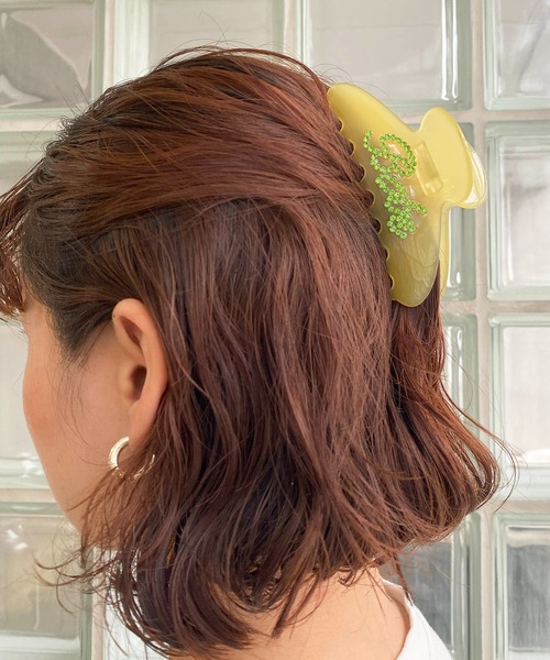 ストーン付きベージュヘアクリップ 約7.5cm 楽天市場】ヘアクリップ 蝶 バタフライ フラワー ストーン