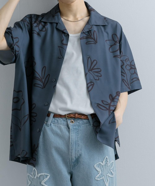 SENSE OF PLACE by URBAN RESEARCH（センスオブプレイスバイアーバンリサーチ）の「ブラックモチーフフラワーショートスリーブシャツ（シャツ/ブラウス・メンズ・パープル/ブラック/チャコールグレー・LARGE/MEDIUM）」の3枚目の写真