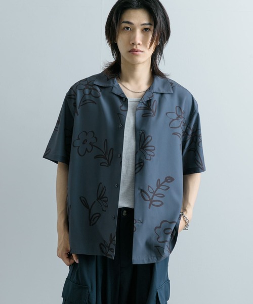 SENSE OF PLACE by URBAN RESEARCH（センスオブプレイスバイアーバンリサーチ）の「ブラックモチーフフラワーショートスリーブシャツ（シャツ/ブラウス・メンズ・パープル/ブラック/チャコールグレー・LARGE/MEDIUM）」の7枚目の写真