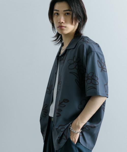 SENSE OF PLACE by URBAN RESEARCH（センスオブプレイスバイアーバンリサーチ）の「ブラックモチーフフラワーショートスリーブシャツ（シャツ/ブラウス・メンズ・パープル/ブラック/チャコールグレー・LARGE/MEDIUM）」の10枚目の写真