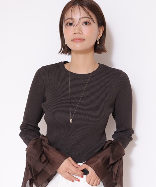 【新品未使用】Apuweiser-riche袖リボンレイヤードリブニット Apuweiser-riche（アプワイザーリッシェ）の「袖リボンラッフルニット