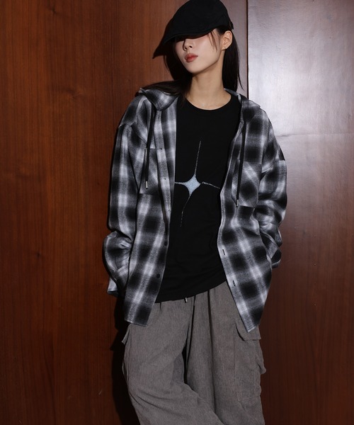 FOLLOWIN（フォロウィン）の「[UNISEX][レイヤードコーデにもおすすめ！] ビンテージフードチェックシャツ（シャツ/ブラウス・レディース・パープル/ブラック/ピンク/ブルー・FREE）」の22枚目の写真