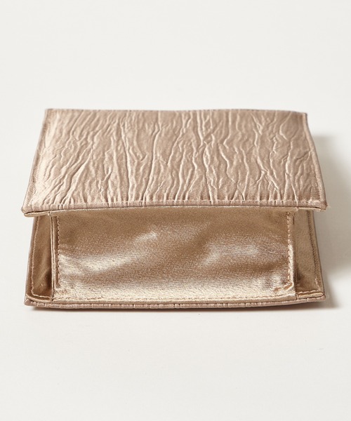 AIMER（エメ）の「縦型スクエアパーティーバッグ（クラッチ