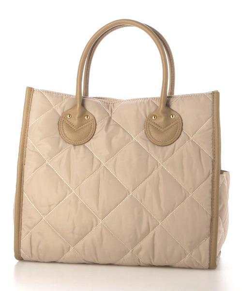 cache cache(カシュ カシュ)の「カシュカシュ cachecache / キルティングスクエアトートバッグM(トートバッグ・レディース・ブラック/ブラウン/カーキ/ベージュ/ネイビー・FREE)」の15枚目の写真