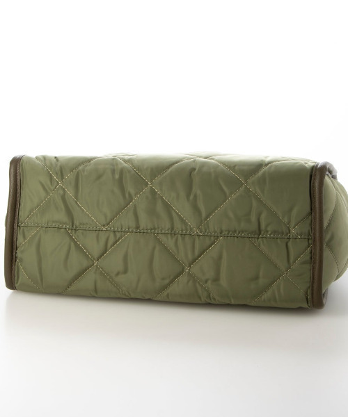 cache cache(カシュ カシュ)の「カシュカシュ cachecache / キルティングスクエアトートバッグM(トートバッグ・レディース・ブラック/ブラウン/カーキ/ベージュ/ネイビー・FREE)」の20枚目の写真