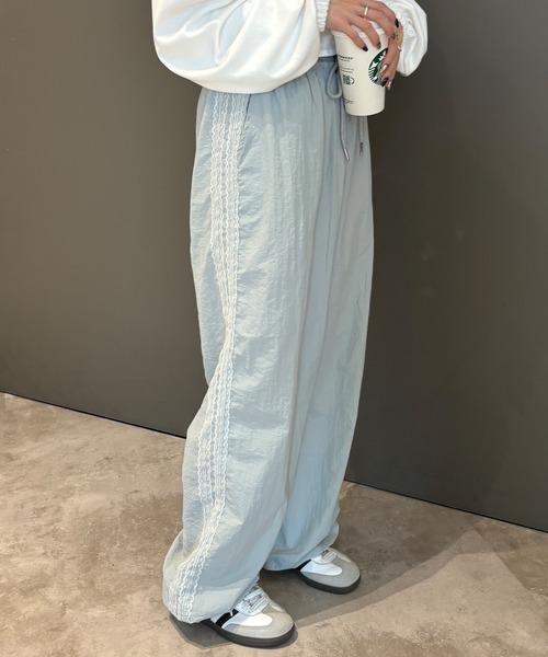 ZOZOTOWN限定】サイドレースパラシュートパンツ / サイドライン