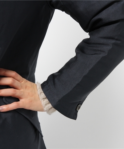 LBC（エルビーシー）の「ダブルクロスステンカラーコート    （ブルゾン・レディース・ネイビー/ライトブラウン・LARGE/MEDIUM）」の9枚目の写真