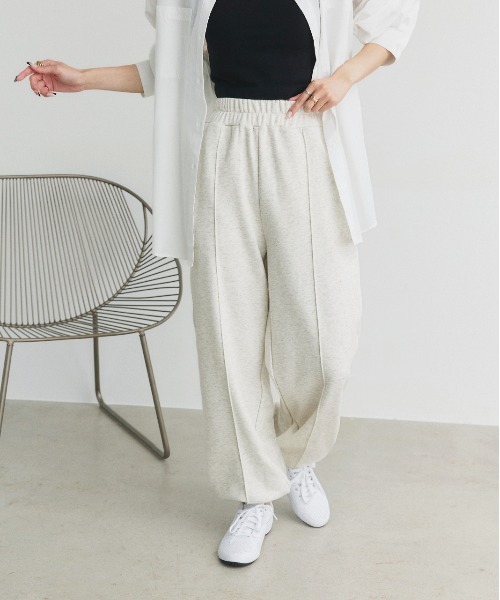 ad thie（アドティエ）の「ピンタック 裏毛ジョガーパンツ（スウェットパンツ・レディース・ブラック/ブラウン/チャコール/オートミール/アイボリー/杢グレー・FREE）」の19枚目の写真