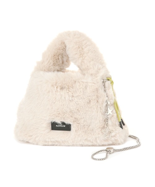 BAYFLOW（ベイフロー）の「[500mlのペットボトルも入る]チャーム付きファーショルダーバッグ（ショルダーバッグ・レディース・オフホワイト/グレー/グリーン・FREE）」の9枚目の写真