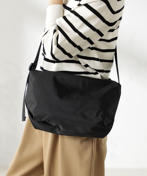 FOUND GOOD（ファウンドグッド）の「シンプルショルダー（ショルダーバッグ・レディース・オレンジ系5/ブルー系5/ブラウン系5/ホワイト系5/パープル系5/ブラック・FREE）」の3枚目の写真