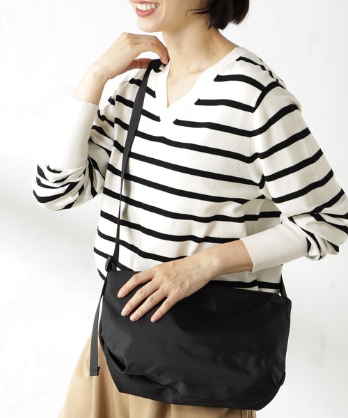 FOUND GOOD（ファウンドグッド）の「シンプルショルダー（ショルダーバッグ・レディース・オレンジ系5/ブルー系5/ブラウン系5/ホワイト系5/パープル系5/ブラック・FREE）」の9枚目の写真