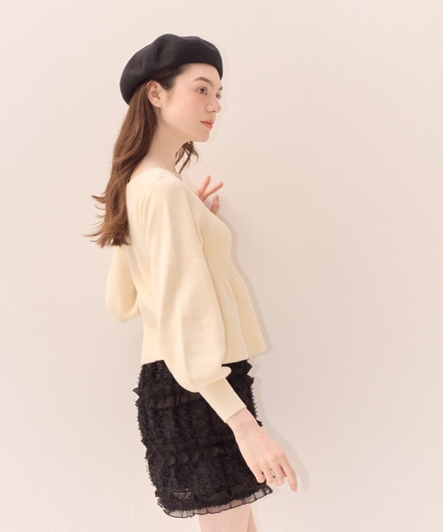 【未使用】muguet ミュゲ　ペプラムスタイル長袖トップス ミュゲペプラムスタイル長袖トップス