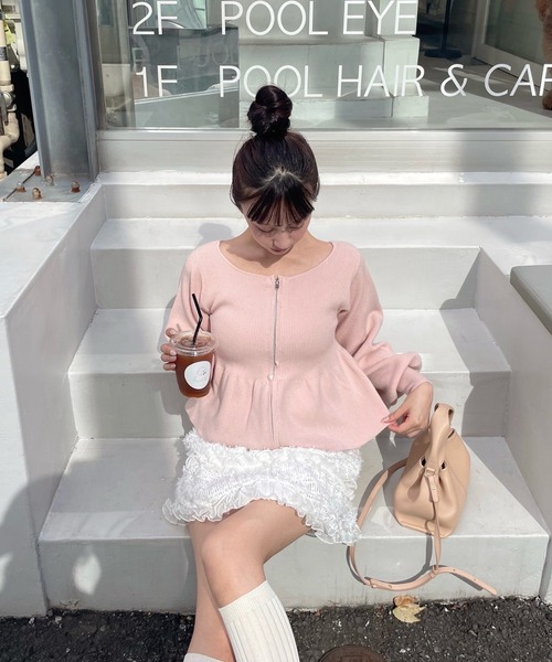 muguet(ミュゲ)の「ペプラムジップニット(ニット/セーター・レディース・ピンク/アイボリー・FREE)」の8枚目の写真