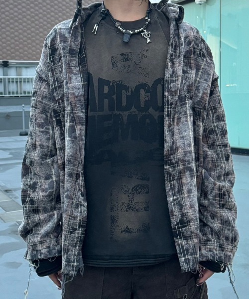 XU（エックスユー）の「ストリートファッション XU エックスユー durty check shirts ダーティーチェックシャツ オンブレチェックシャツ 長袖シャツ 韓国ファッション 韓国ストリート グランジ（シャツ/ブラウス・メンズ・グレー・ONE SIZE）」の15枚目の写真