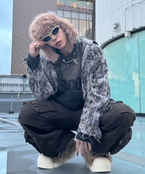 XU（エックスユー）の「ストリートファッション XU エックスユー durty check shirts ダーティーチェックシャツ オンブレチェックシャツ 長袖シャツ 韓国ファッション 韓国ストリート グランジ（シャツ/ブラウス・メンズ・グレー・ONE SIZE）」の5枚目の写真