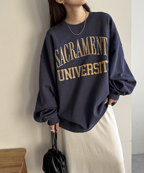 ユニセックス/WEB限定】ヴィンテージライクヒビワレロゴスウェット