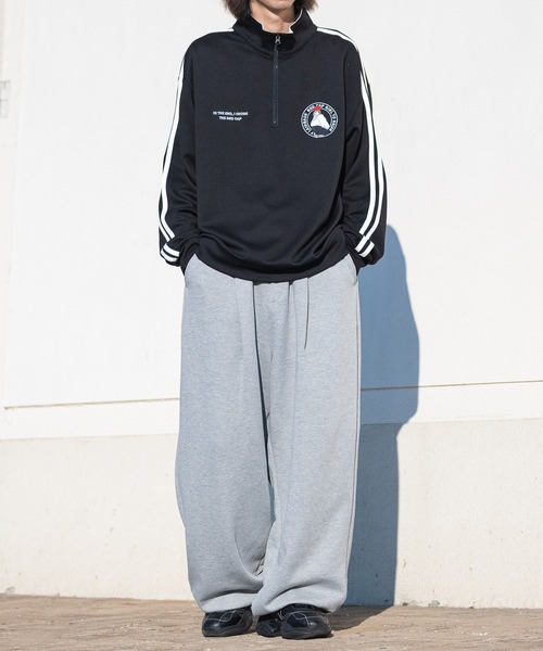 Red Cap Girl（レッドキャプガール）の「【a-r】〔Red Cap Girl/レッドキャップガール〕シルキータッチ サークルロゴ刺繍 サイドライン ハーフジップ（スウェット・メンズ・ライトグレー/ホワイト/ブルー/ブラック・LARGE/MEDIUM）」の10枚目の写真