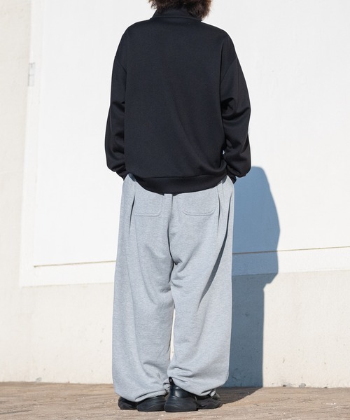 Red Cap Girl（レッドキャプガール）の「【a-r】〔Red Cap Girl/レッドキャップガール〕シルキータッチ サークルロゴ刺繍 サイドライン ハーフジップ（スウェット・メンズ・ライトグレー/ホワイト/ブルー/ブラック・LARGE/MEDIUM）」の13枚目の写真