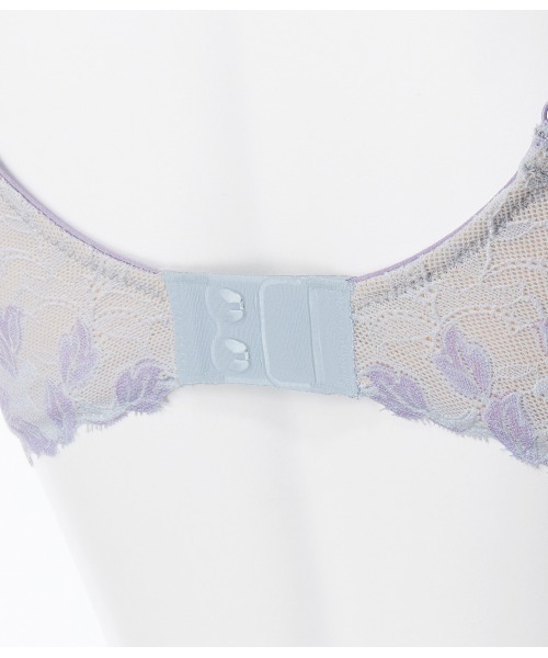 PEACH JOHN(ピーチジョン)の「ミラクルフィットブラ(ブラジャー・レディース・クリアブルー/ブルー/ホワイト/ピンク/バイオレット・B65/B70/C65/C70/C75/D65/D70/D75/E65/E70/E75/F65/F70/F75)」の22枚目の写真