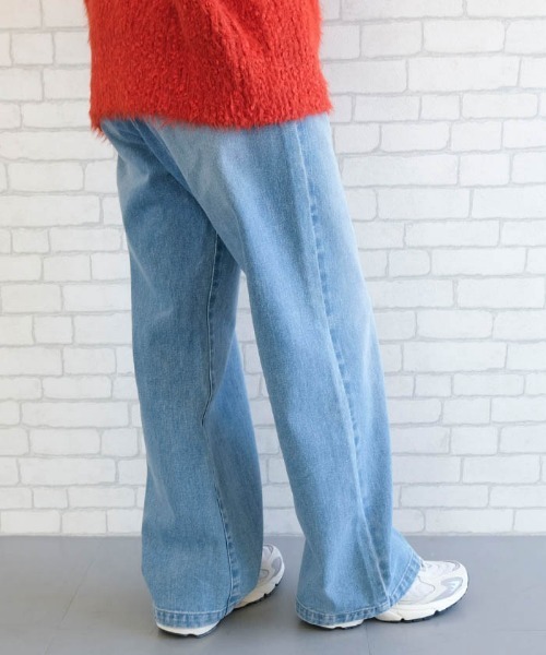 aquagarage(アクアガレージ)の「デニムハイウエストセミワイドパンツ(デニムパンツ・レディース・サックスブルー/ブラック/インディゴブルー・M)」の13枚目の写真