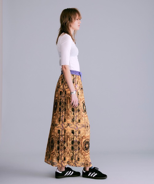 スカーフ柄プリーツロングスカート【MADE IN JAPAN】（スカート