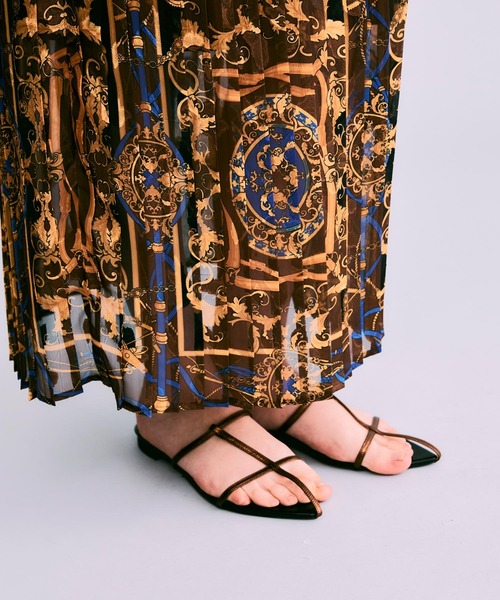 NOISE MAKER(ノイズメーカー)の「スカーフ柄プリーツロングスカート【MADE IN JAPAN】(スカート・レディース・ブラック/ブラウン/イエロー・36/38)」の14枚目の写真