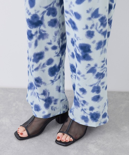 ROPE' PICNIC（ロペピクニック）の「フローラルプリントイージーパンツ（その他パンツ・レディース・ベージュ系その他/サックスブルー・36/38）」の13枚目の写真