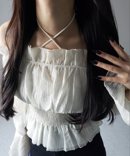 me+em select(ミームセレクト)の「※※【 2color / 2WAY 】ウエストシャーリングシアーフリルオフショルブラウス / waist shirring sheer frill off shoulder blouse(シャツ/ブラウス・レディース・ブラック/アイボリー・FREE)」の11枚目の写真