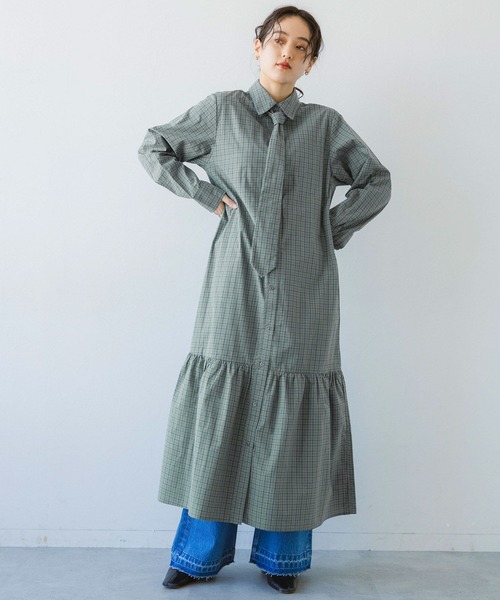 RAGEBLUE（レイジブルー）の「リボンビスチェ/ネクタイセットシャツワンピース（シャツワンピース・レディース・ベージュ系2/ベージュ系3/ブルー系3/ブルー系4・FREE）」の21枚目の写真