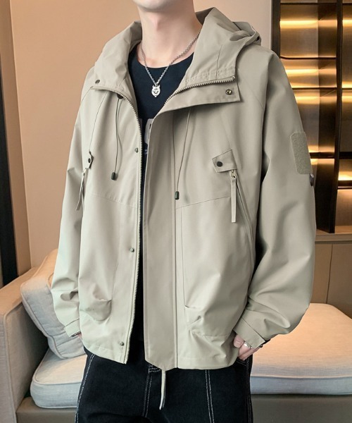 link lot(リンクロット)の「ビッグシルエット ナイロンマウンテンパーカー(ナイロンジャケット・メンズ・ブラック/ベージュ・M/L)」の6枚目の写真