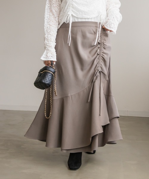 CLETTE(クレット)の「ドロストマーメイドスカート(スカート・レディース・グレイッシュベージュ/ブラック・4L/3L/LL)」の8枚目の写真