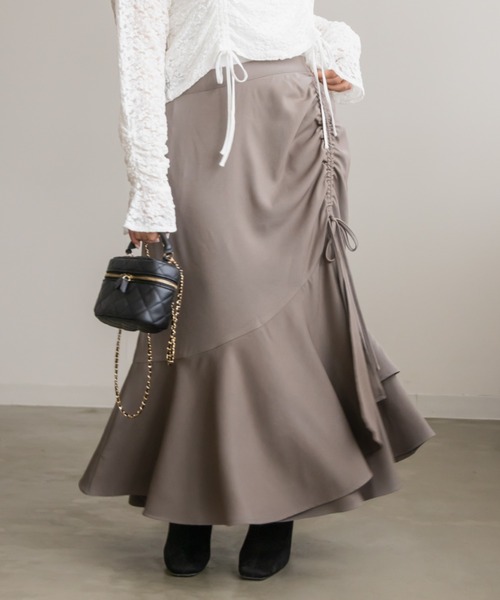 CLETTE(クレット)の「ドロストマーメイドスカート(スカート・レディース・グレイッシュベージュ/ブラック・4L/3L/LL)」の9枚目の写真