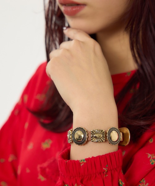 RODEO CROWNS WIDE BOWL（ロデオクラウンズワイドボウル）の「コンチョパーツ ブレスレット（ブレスレット・レディース・ゴールド/シルバー・FREE）」の5枚目の写真