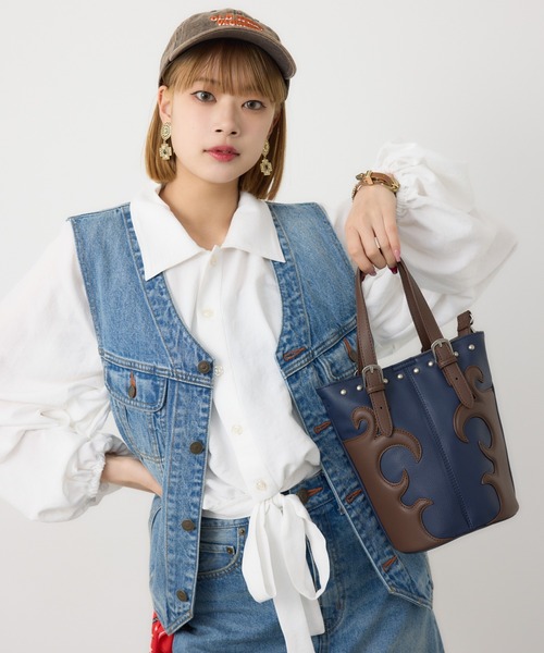 RODEO CROWNS WIDE BOWL（ロデオクラウンズワイドボウル）の「コンチョパーツ ブレスレット（ブレスレット・レディース・ゴールド/シルバー・FREE）」の3枚目の写真