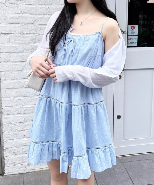 INGNI（イング）の「【WEB限定】レースティアードミニキャミワンピース（ワンピース・レディース・オフホワイト/ブラック/サックスブルー・M）」の3枚目の写真