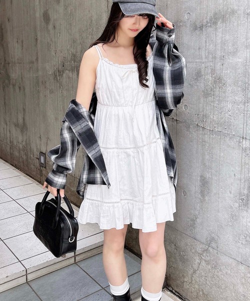 週末限定値下げ❗️injiri/インジリ　刺繍レースギャザーワンピース 週末限定値下げ❗️injiri/インジリ 刺繍レースギャザーワンピース