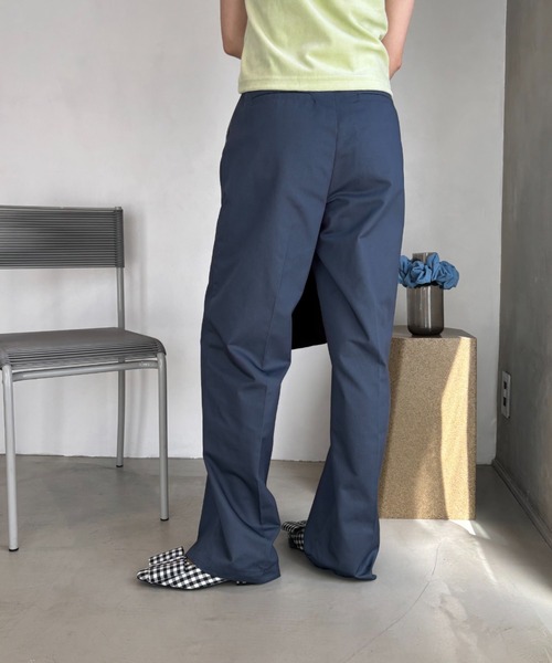 FUULLY STUDIO（フーリィーステューディオ）の「TCツイルストレートパンツ（チノパンツ・レディース・グレー/ブラック・SMALL/MEDIUM/LARGE）」の11枚目の写真