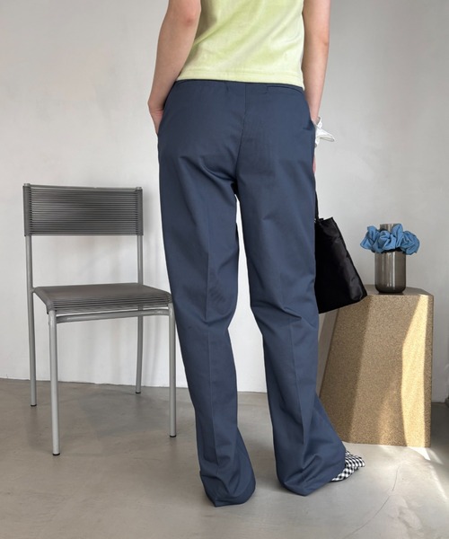 FUULLY STUDIO（フーリィーステューディオ）の「TCツイルストレートパンツ（チノパンツ・レディース・グレー/ブラック・SMALL/MEDIUM/LARGE）」の12枚目の写真
